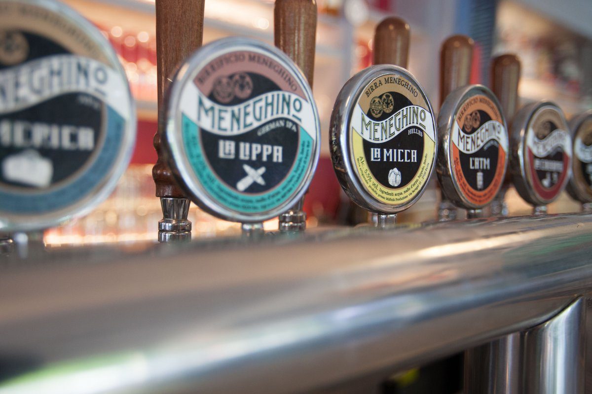 IL MENEGHINO, MILANO, LA BIRRA DI QUALITÀ, LA BUONA MUSICA